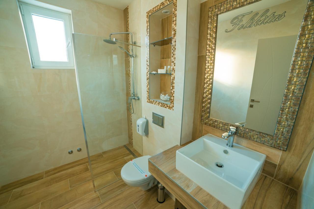Motel Felikitas Laktaši Zewnętrze zdjęcie